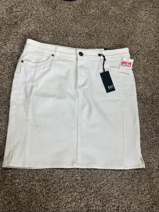 Kut from the Kloth Dresses & Skirts - Kut from the Kloth White Denim Mini Skirt with Front Pockets
